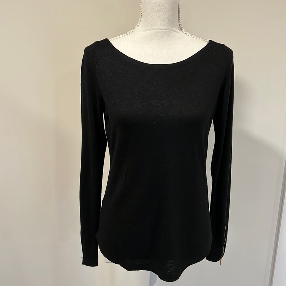 Ann Taylor Black Sweater Size Small